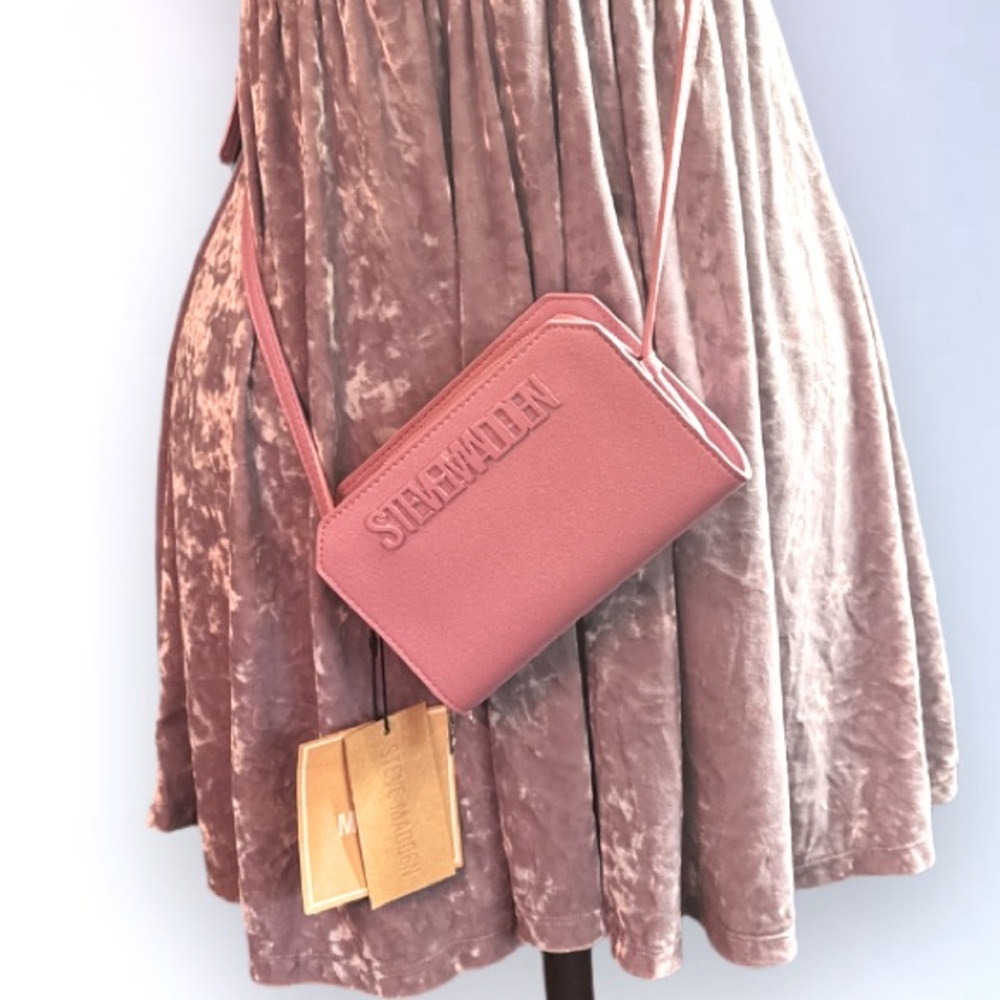 Steve Madden crossbody in orchid